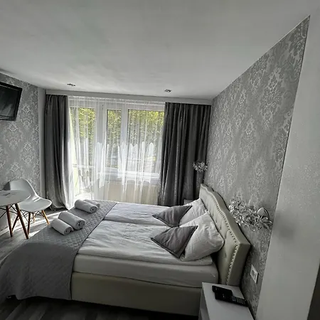 Na Rogu Quarto em Acomodações Particulares *