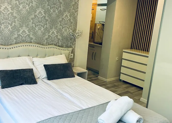 Na Rogu Δωμάτια σε οικογενειακή κατοικία *